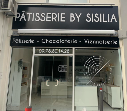 PAT BY SISILIA